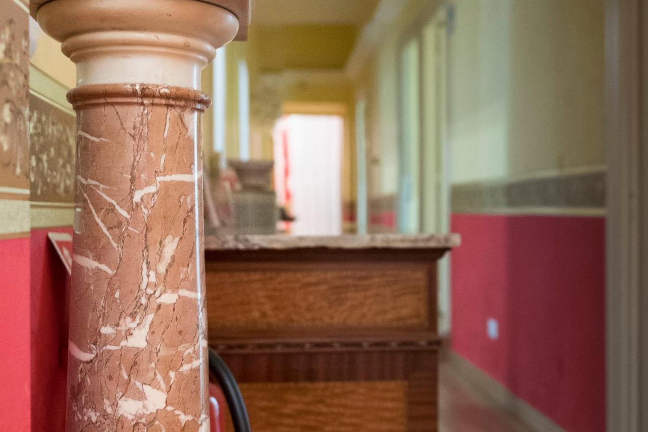 La Breccia A Porta Pia Bed & Breakfast Рим Екстериор снимка