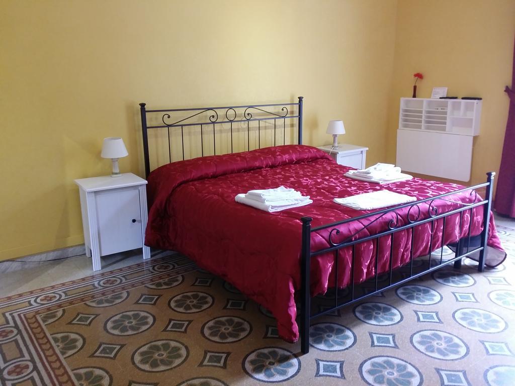 La Breccia A Porta Pia Bed & Breakfast Рим Екстериор снимка